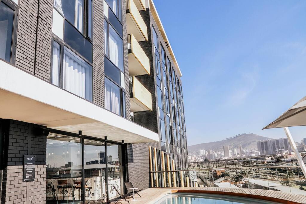 Apartment Wex829- Modern Woodstock With Pool And Gym Access And Secure Parking Kapstadt